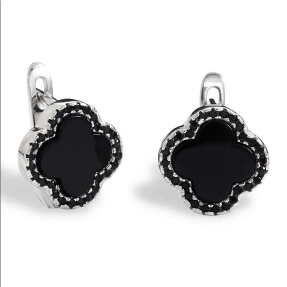 Savvy Cie Sterling Silver Onyx Clover Stud Earrings - Picture 1 of 3